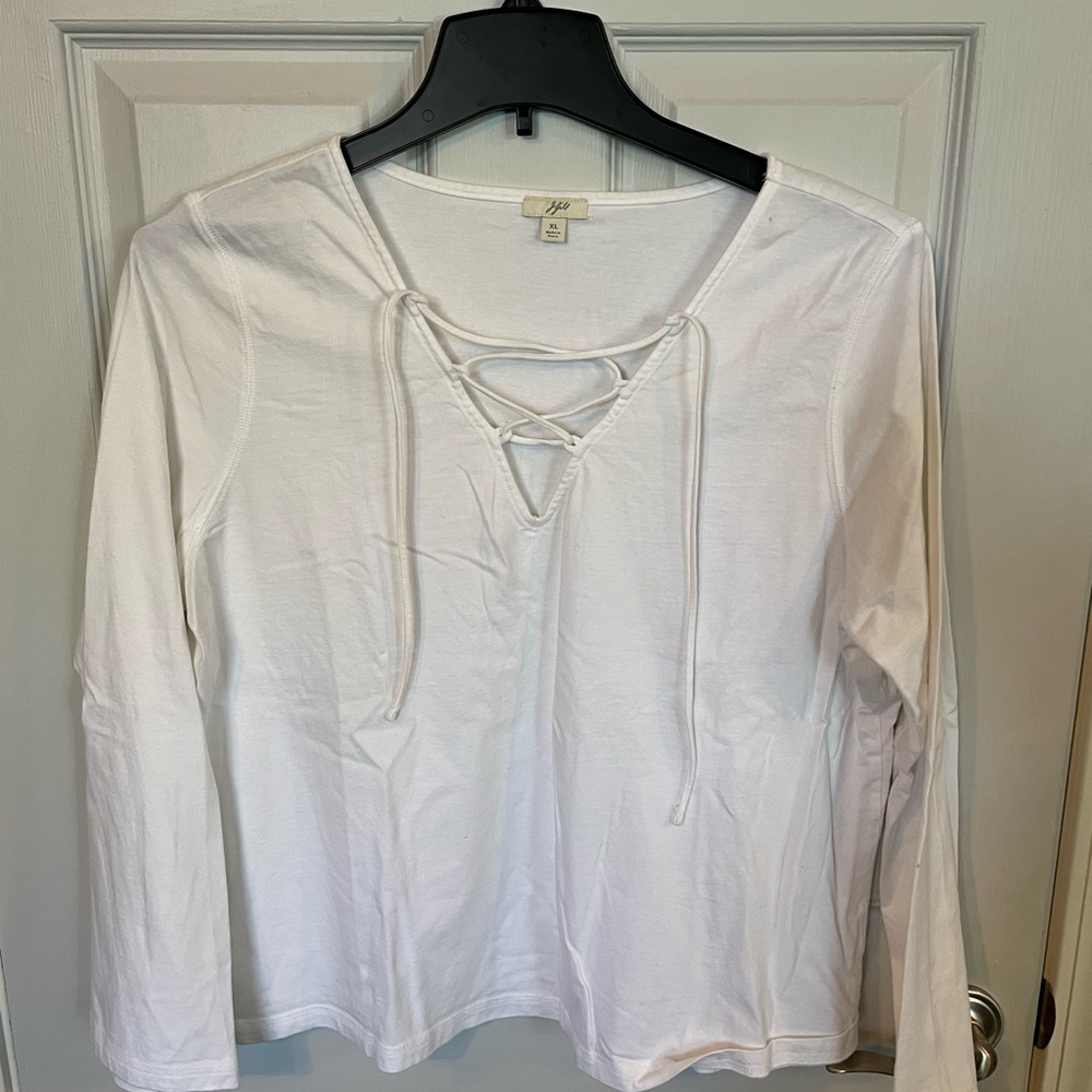 J Jill women’s Xl knit top with lace up detail.